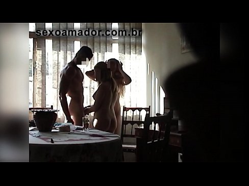 ❤️ Seksvriendinnen nodigen een reusachtige man uit en een triootje met hem ❌ Porn video at nl.hentaiteca.ru
