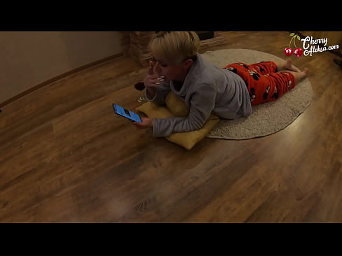 ❤️ Gekke Blondine Pijpt Enorme Pik en Stuitert Er Op - Anale Seks ❌ Porn video at nl.hentaiteca.ru