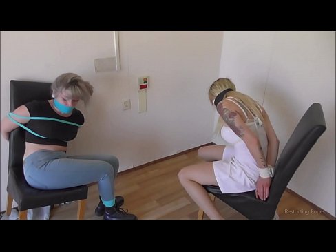 ❤️ Verslaafd / vastgebonden en de mond gesnoerd / jonkvrouw in nood ❌ Porn video at nl.hentaiteca.ru